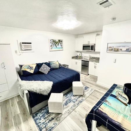 Adorable Studio In Downtown Cape Coral Near Beach! Bagian luar foto