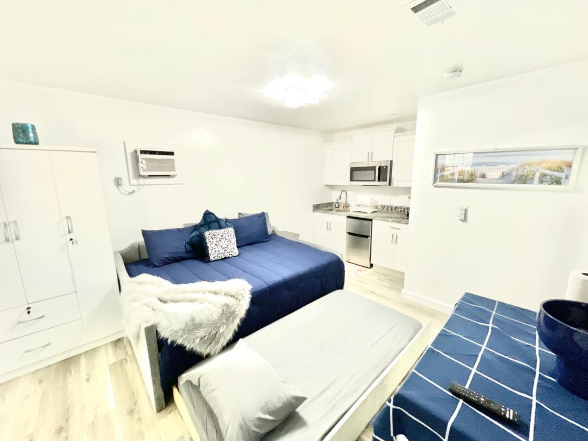 Adorable Studio In Downtown Cape Coral Near Beach! Bagian luar foto